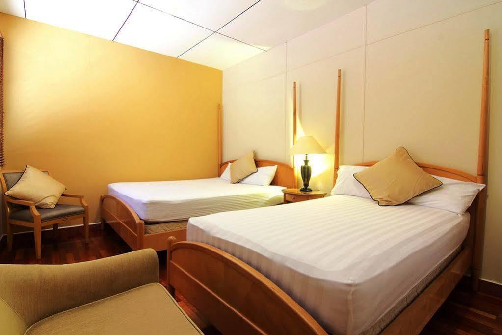 Red Inn Heritage Guest House George Town Exterior foto